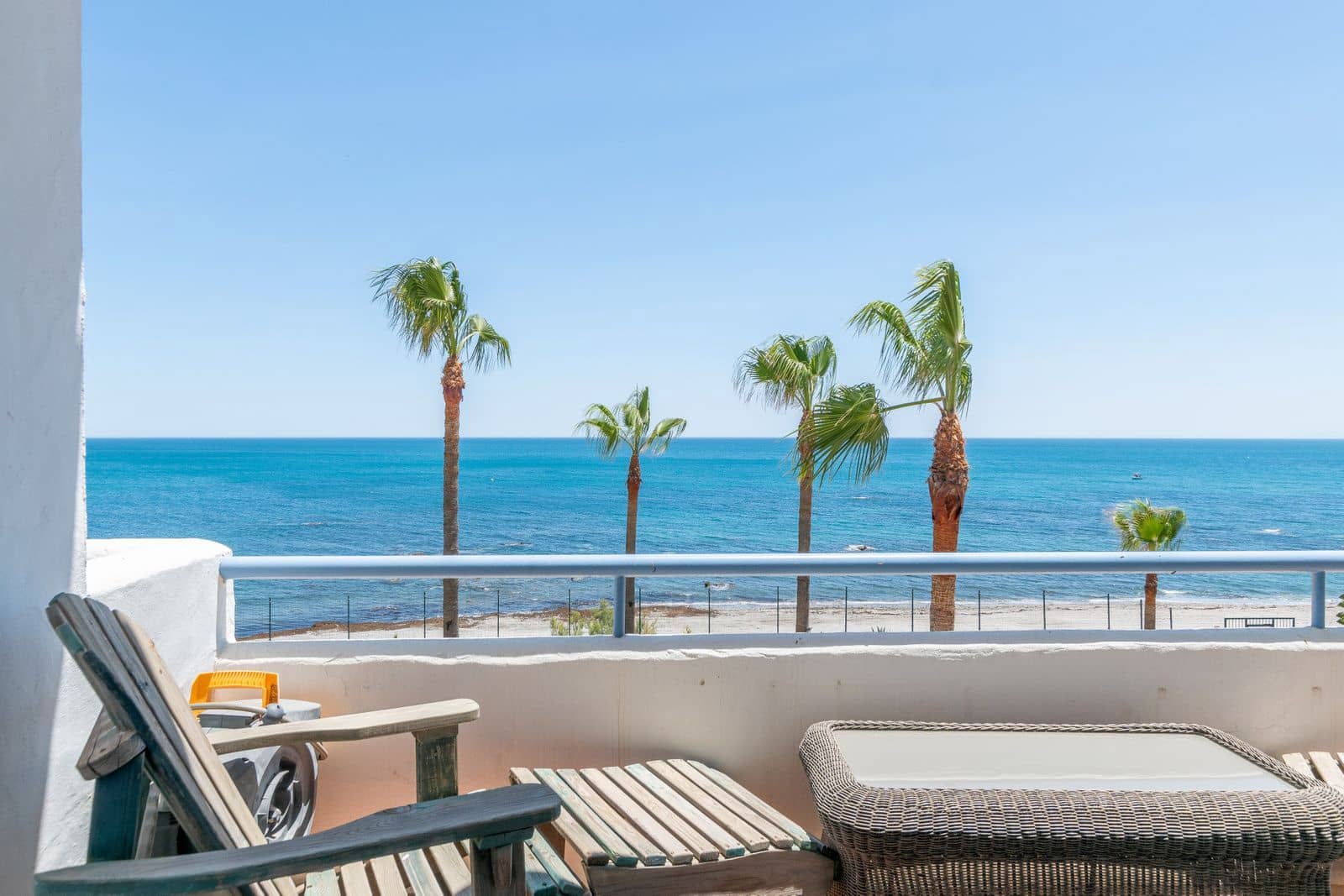 4 makuuhuone Kattohuoneisto myytävänä paikassa Casares mukana uima-altaan 
autotalli - 895 000 € (Ref: 9296306)