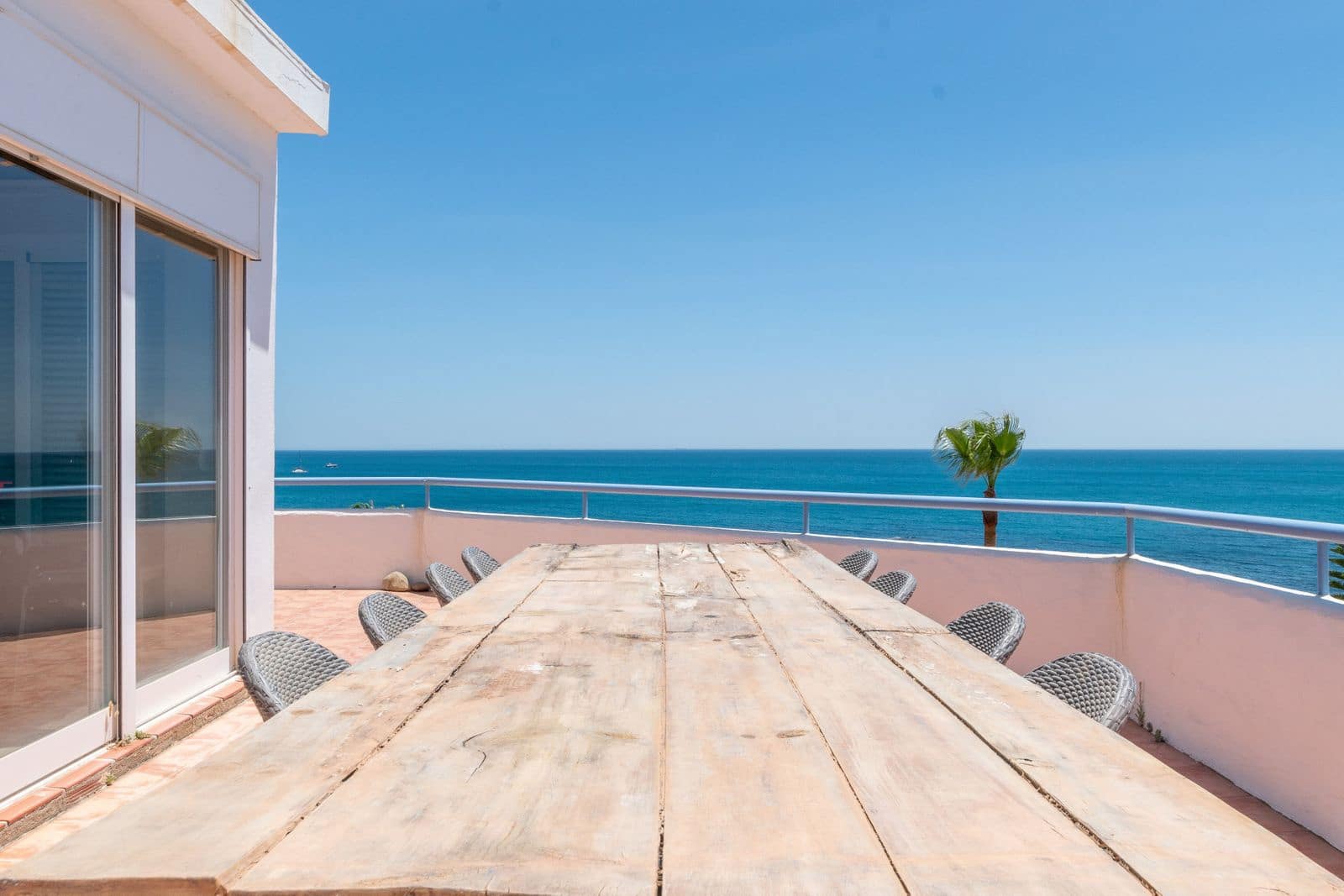 4 makuuhuone Kattohuoneisto myytävänä paikassa Casares mukana uima-altaan 
autotalli - 895 000 € (Ref: 9296306)