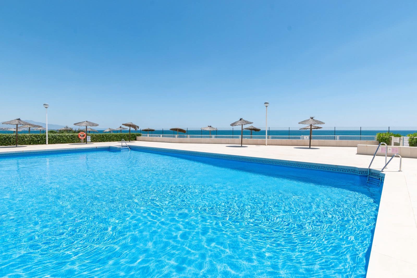 4 makuuhuone Kattohuoneisto myytävänä paikassa Casares mukana uima-altaan 
autotalli - 895 000 € (Ref: 9296306)