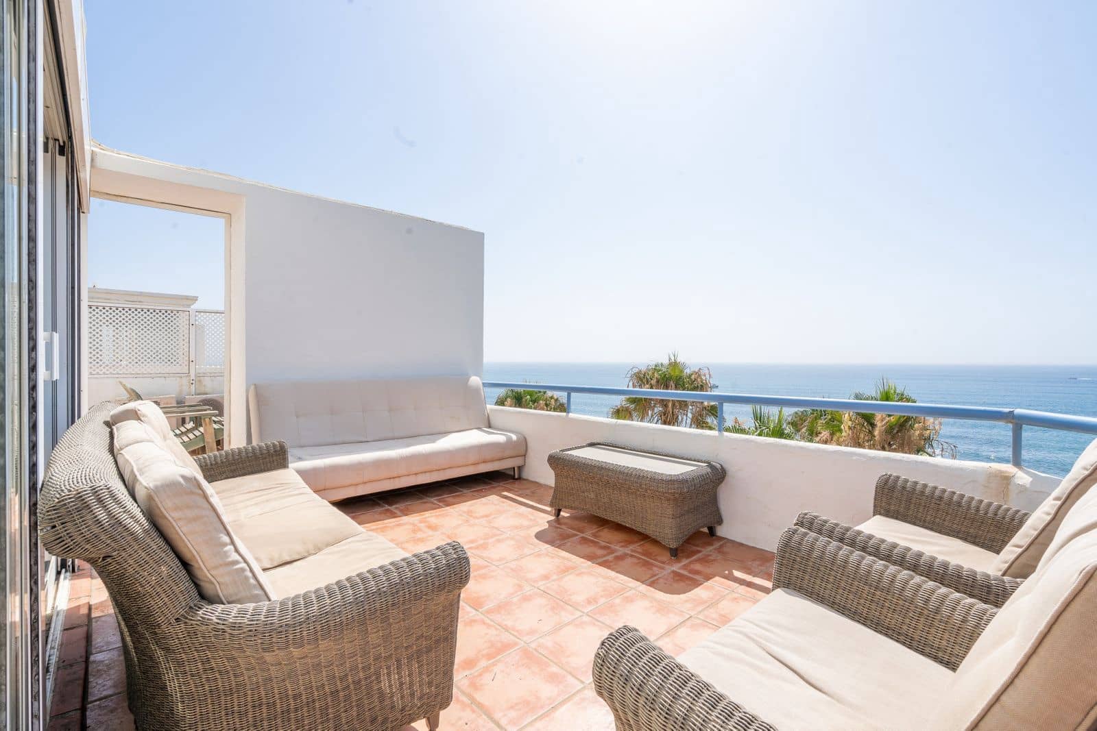 4 makuuhuone Kattohuoneisto myytävänä paikassa Casares mukana uima-altaan 
autotalli - 895 000 € (Ref: 9296306)