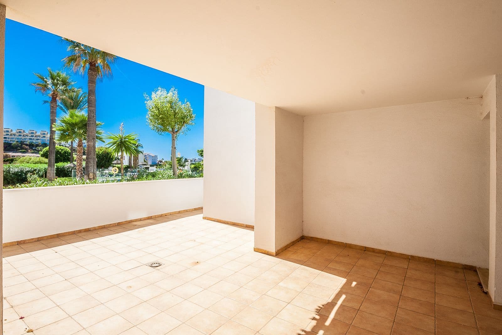 3 bedroom Apartment for sale in Riviera del Sol with pool garage - € 595,000 (Ref: 9301914)