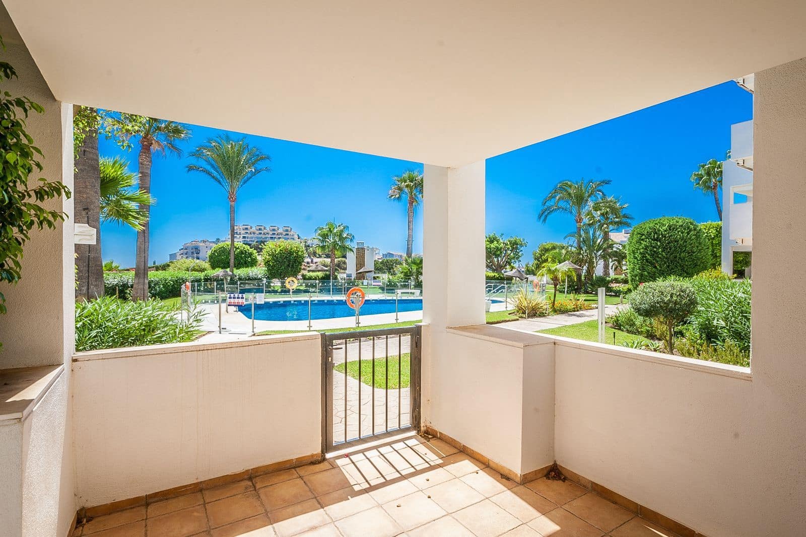 3 bedroom Apartment for sale in Riviera del Sol with pool garage - € 595,000 (Ref: 9301914)