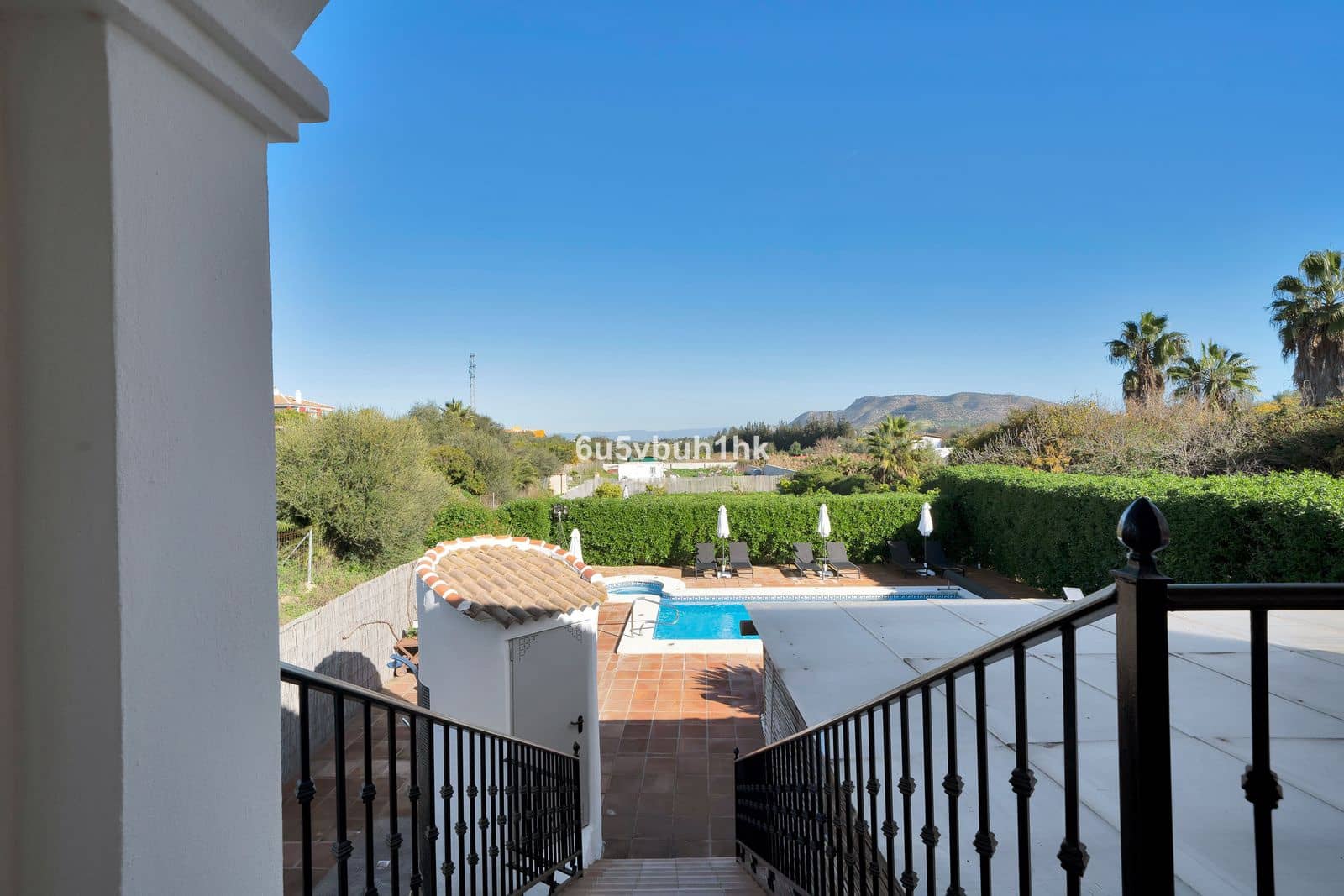 7 sypialnia Willa na sprzedaż w Alhaurin el Grande z basenem garażem - 895 000 € (Ref: 9301922)