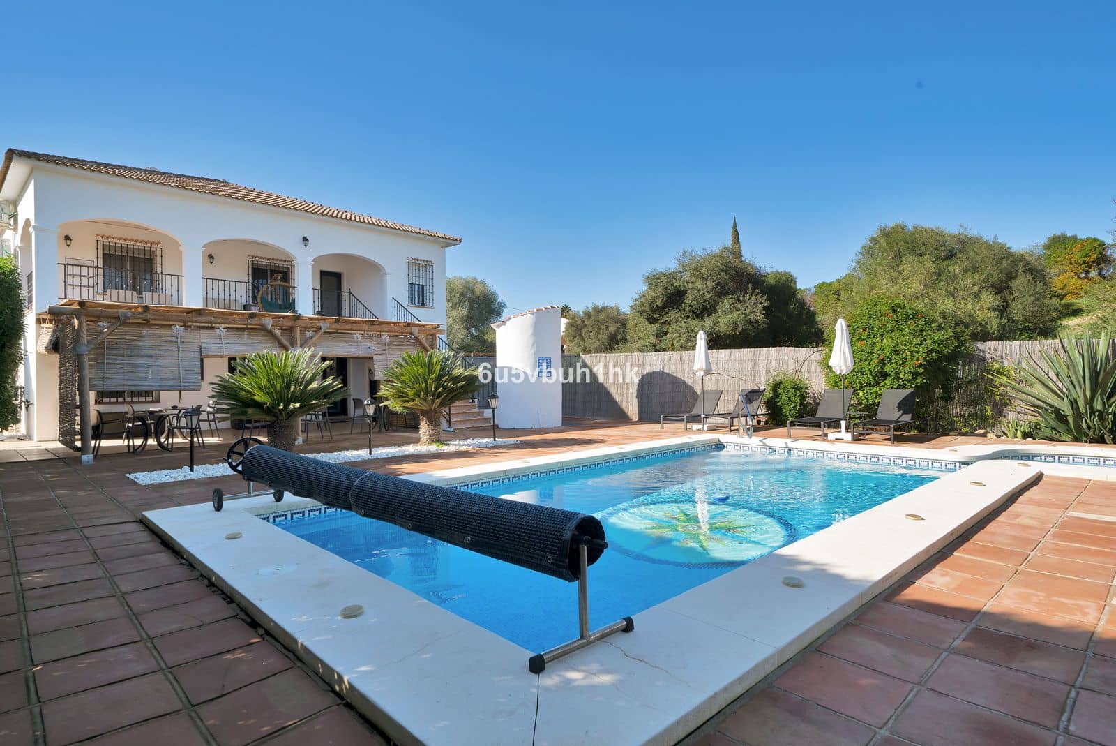 7 sypialnia Willa na sprzedaż w Alhaurin el Grande z basenem garażem - 895 000 € (Ref: 9301922)