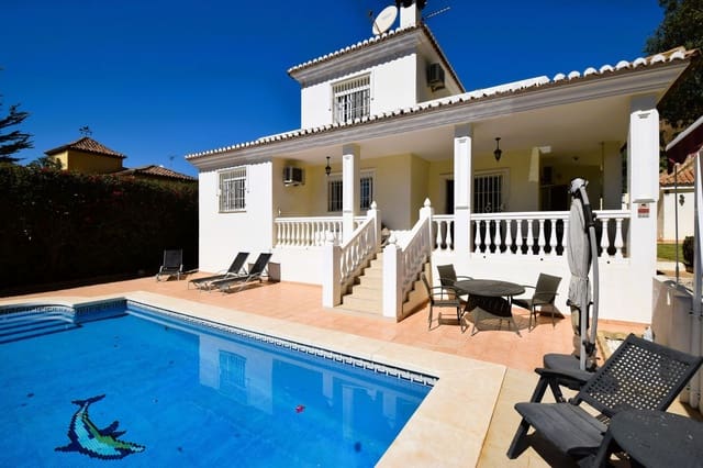 3 soveværelse Villa til salg i Torrenueva, Mijas med swimmingpool garage - € 875.000 (Ref: 9301935)