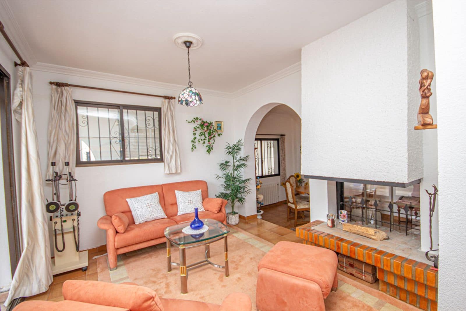 4 soverom Villa til salgs i Estepona med svømmebasseng garasje - € 790 000 (Ref: 9301938)