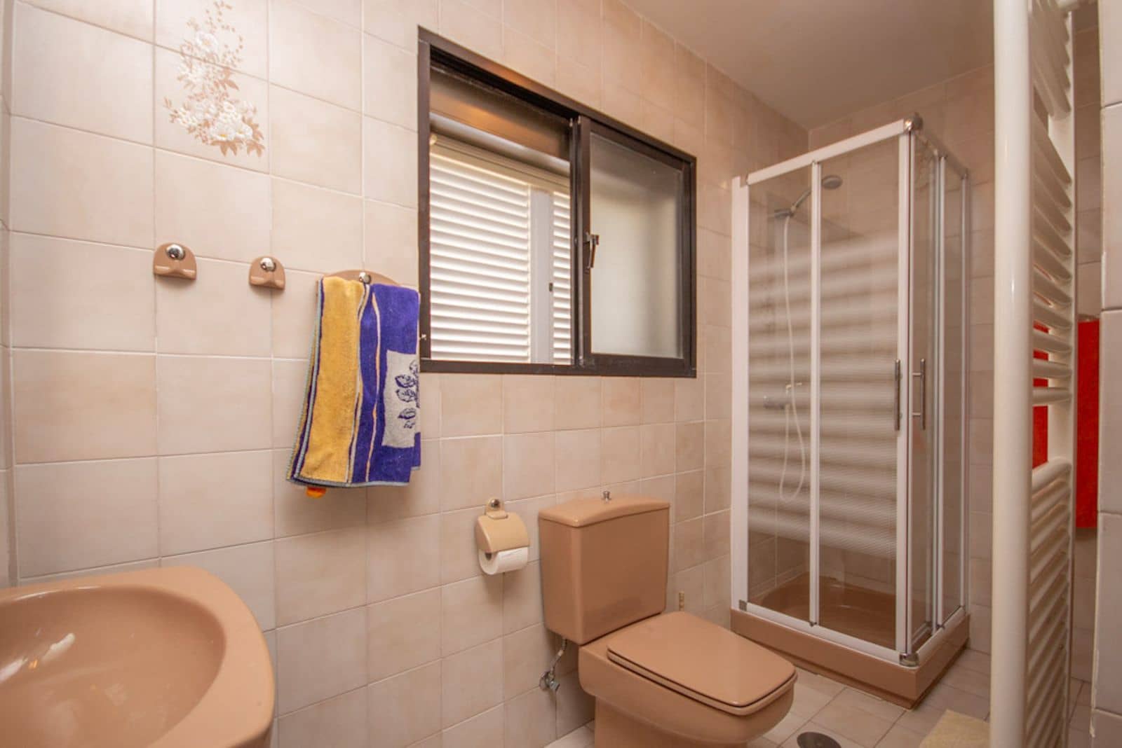 4 soverom Villa til salgs i Estepona med svømmebasseng garasje - € 790 000 (Ref: 9301938)