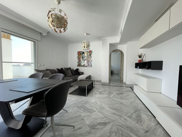 2 sypialnia Penthouse na sprzedaż w Nueva Andalucia, Marbella z basenem garażem - 590 000 € (Ref: 9307063)