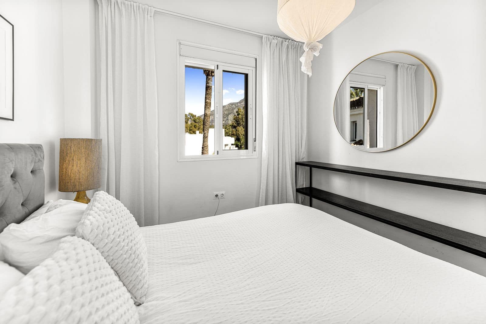 3 quarto Penthouse para venda em Nueva Andalucia com piscina garagem - 540 000 € (Ref: 9307148)