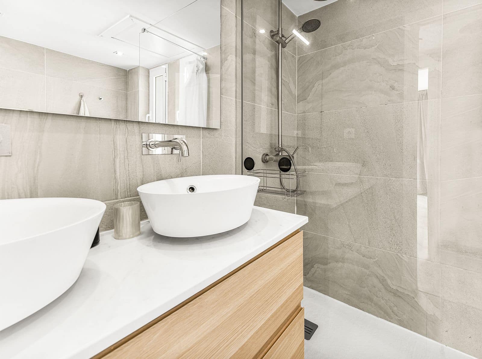 3 quarto Penthouse para venda em Nueva Andalucia com piscina garagem - 540 000 € (Ref: 9307148)