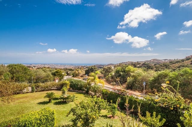 2 makuuhuone Huoneisto myytävänä paikassa La Mairena, Ojen mukana uima-altaan 
autotalli - 385 000 € (Ref: 9314588)