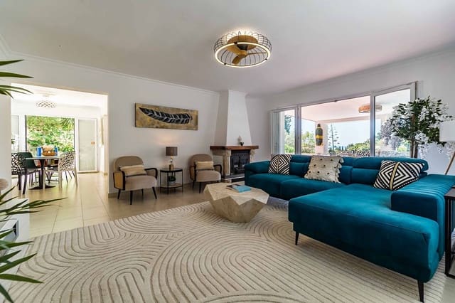 4 Zimmer Villa zu verkaufen in Benalmádena mit Pool Garage - 995.000 € (Ref: 9325423)