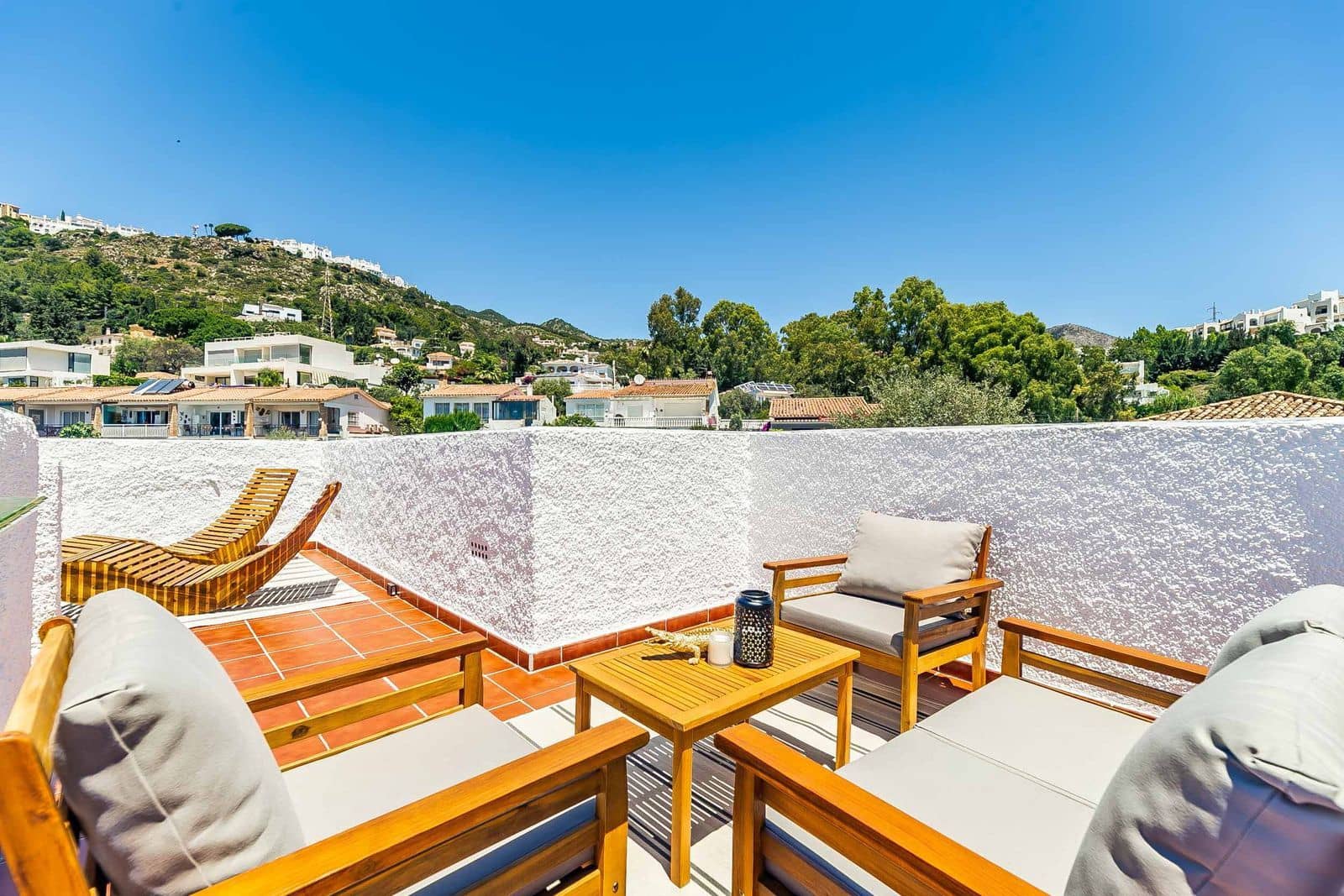 4 Zimmer Villa zu verkaufen in Benalmadena mit Pool Garage - 995.000 € (Ref: 9325423)