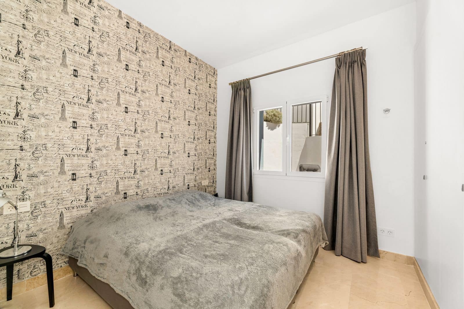 3 sypialnia Apartament na sprzedaż w Benahavis z basenem garażem - 650 000 € (Ref: 9329715)