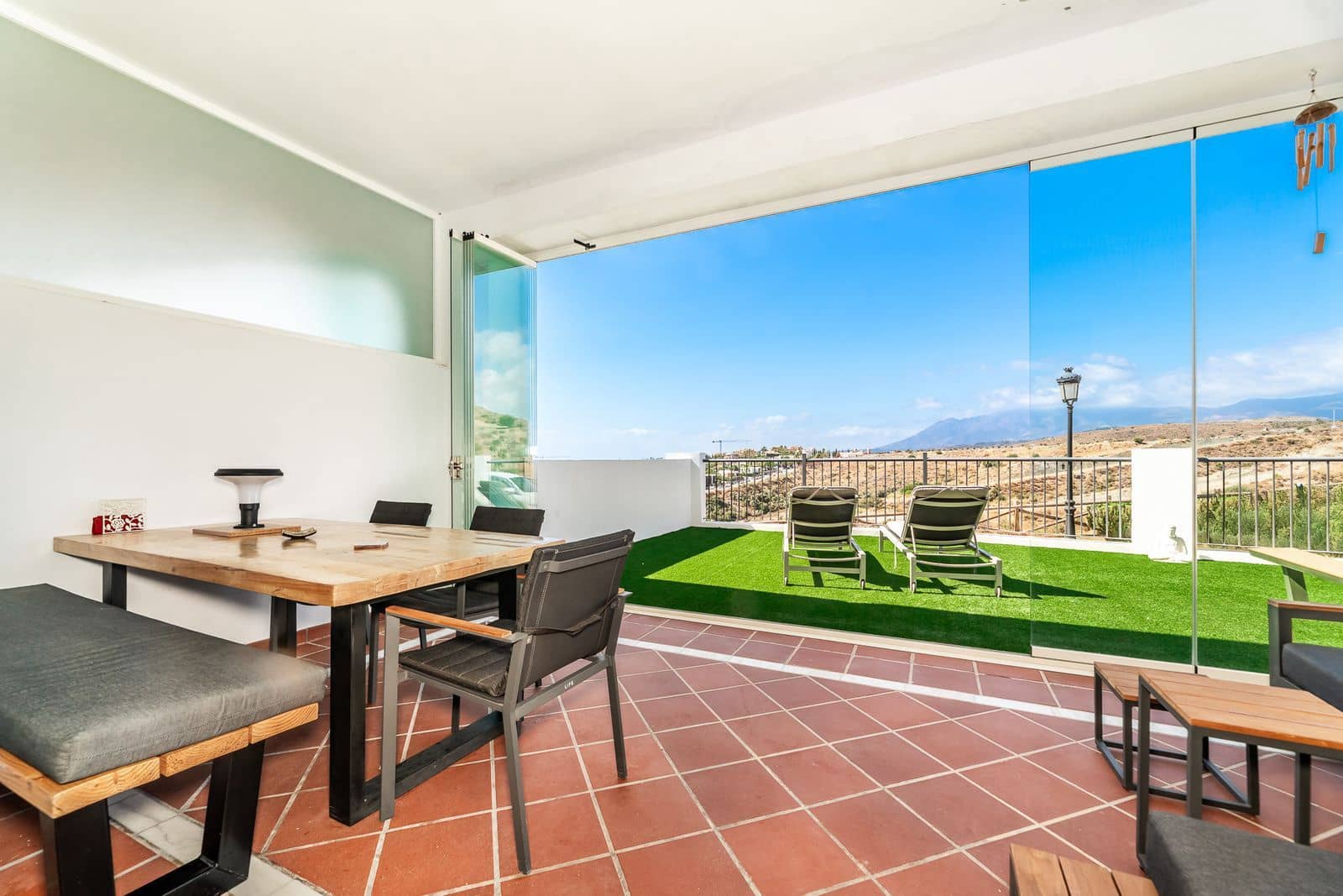 3 sypialnia Apartament na sprzedaż w Benahavis z basenem garażem - 650 000 € (Ref: 9329715)