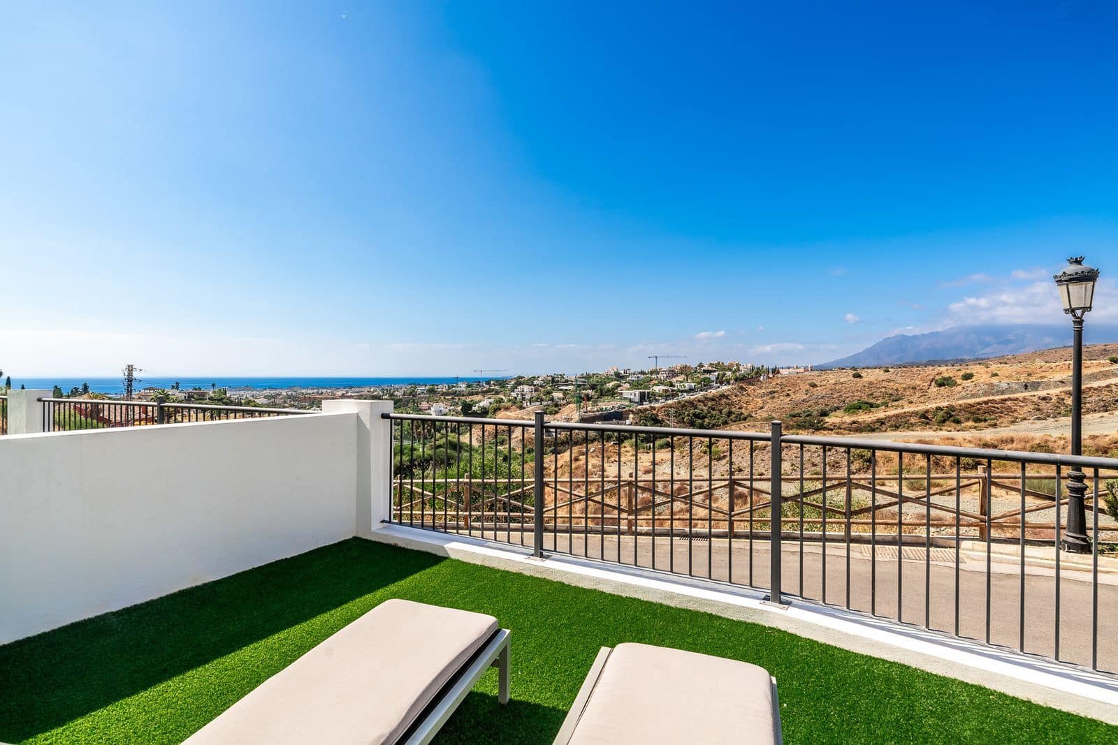 3 sypialnia Apartament na sprzedaż w Benahavis z basenem garażem - 650 000 € (Ref: 9329715)