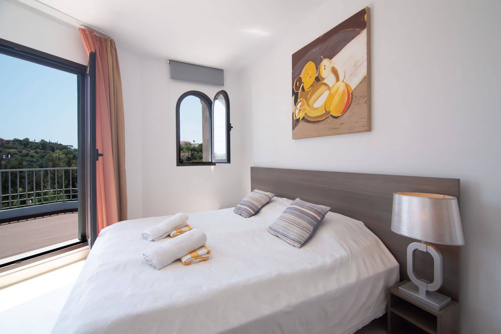 3 slaapkamer Penthouse te koop in Los Arqueros met zwembad garage - € 550.000 (Ref: 9329735)