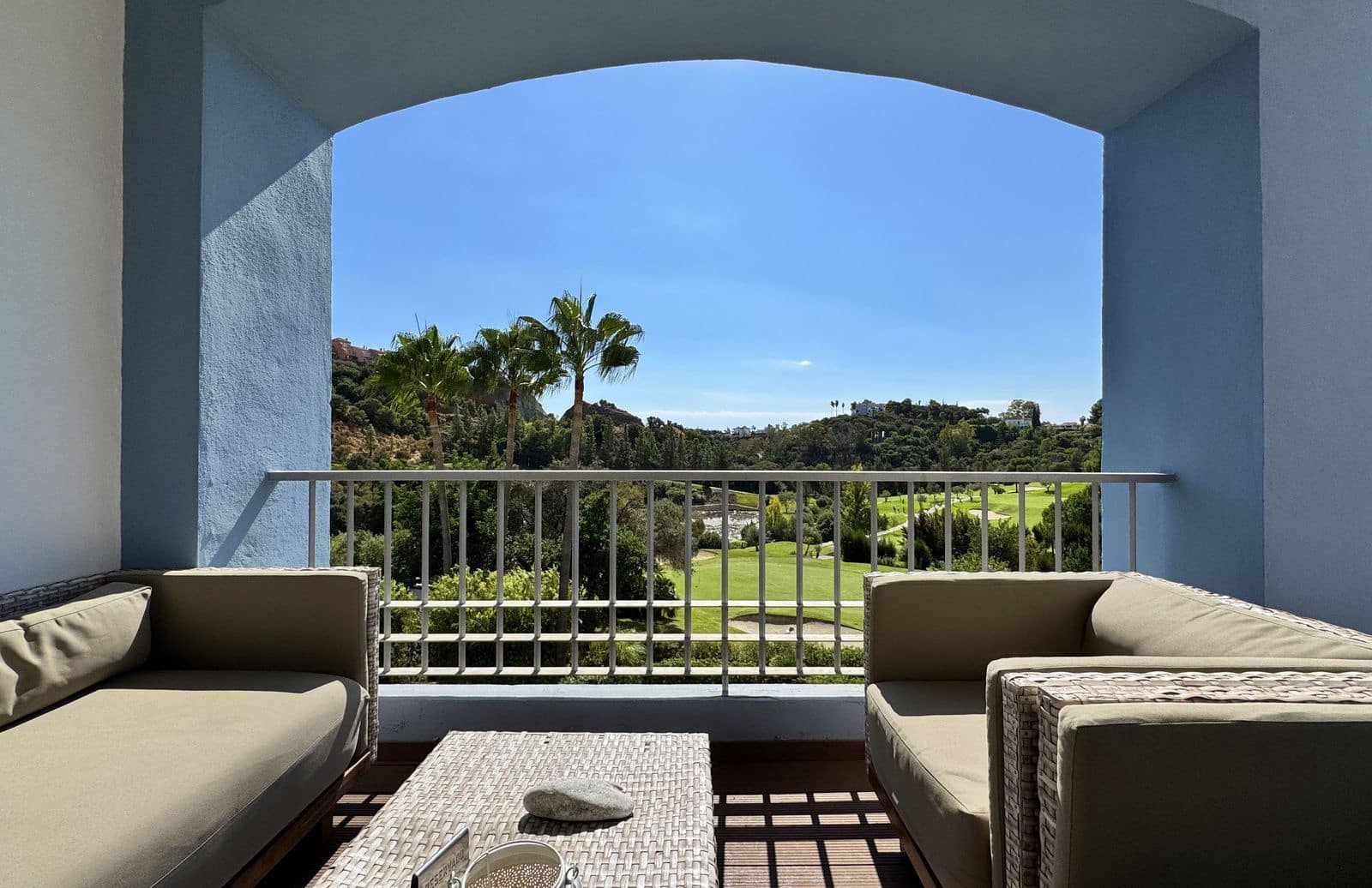 3 slaapkamer Penthouse te koop in Los Arqueros met zwembad garage - € 550.000 (Ref: 9329735)