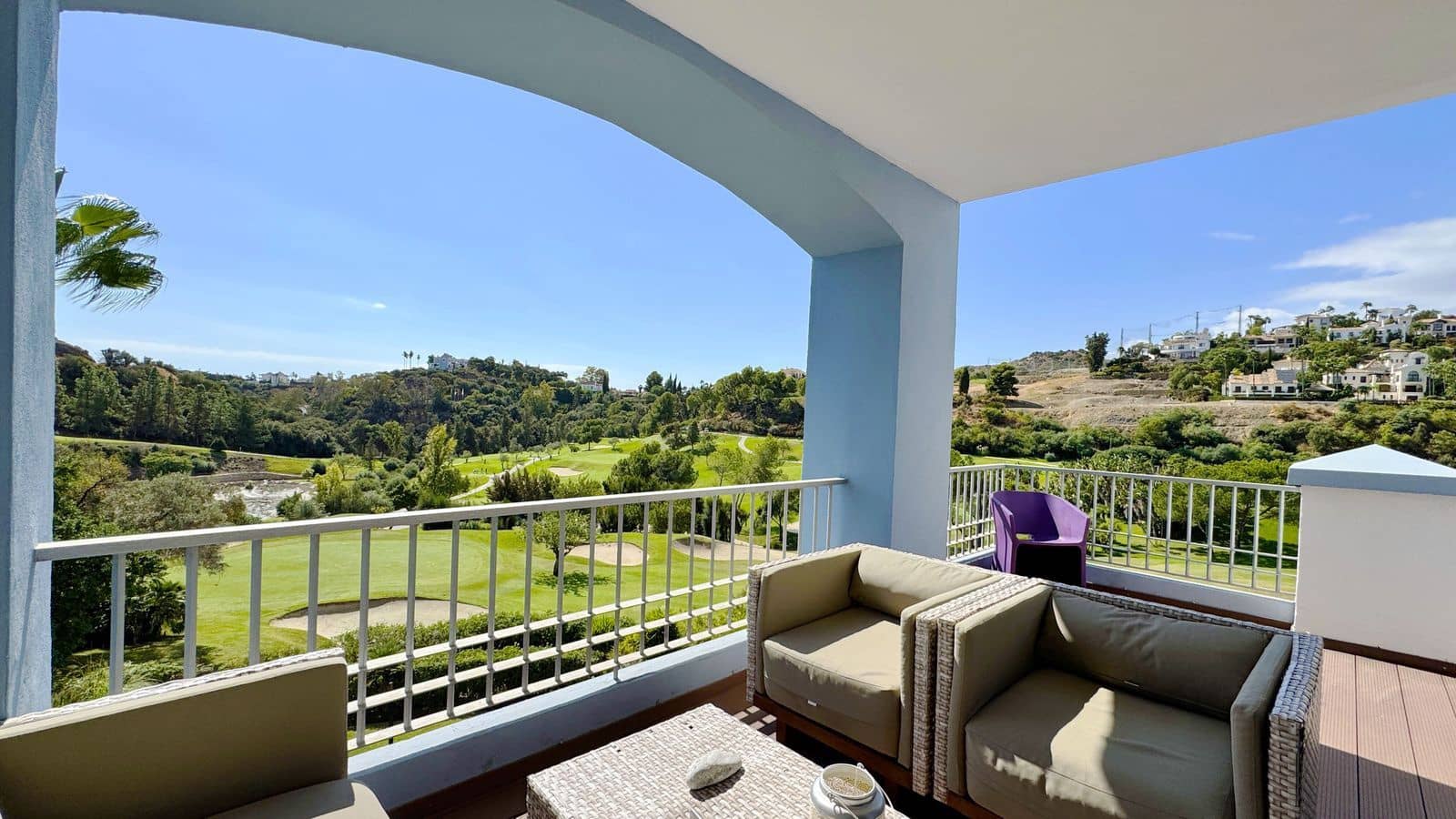 3 slaapkamer Penthouse te koop in Los Arqueros met zwembad garage - € 550.000 (Ref: 9329735)