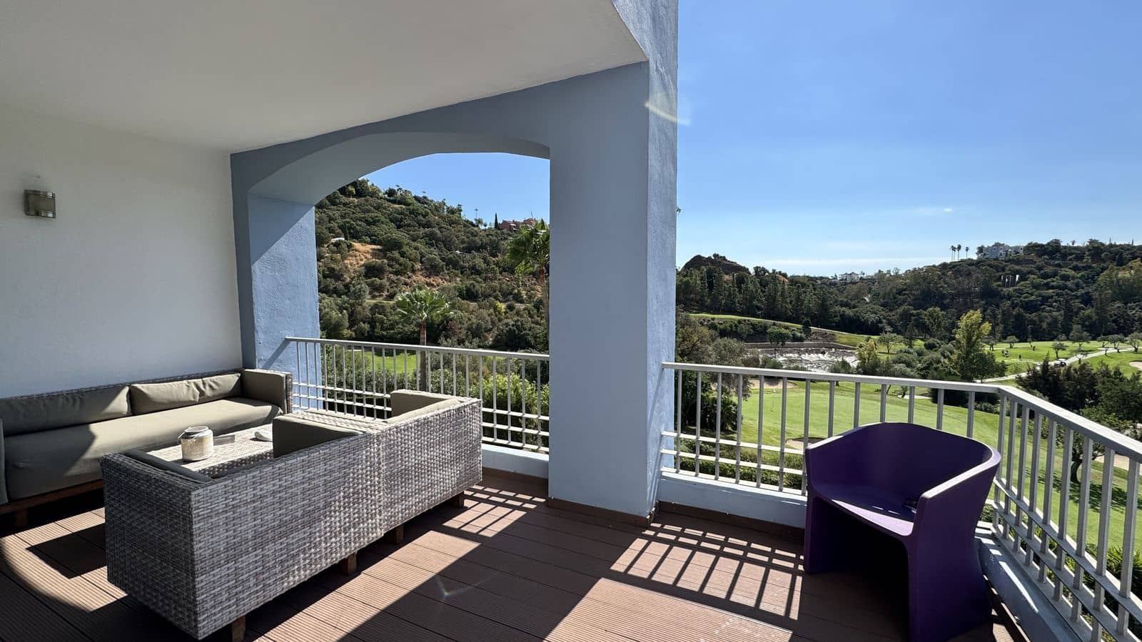 3 slaapkamer Penthouse te koop in Los Arqueros met zwembad garage - € 550.000 (Ref: 9329735)
