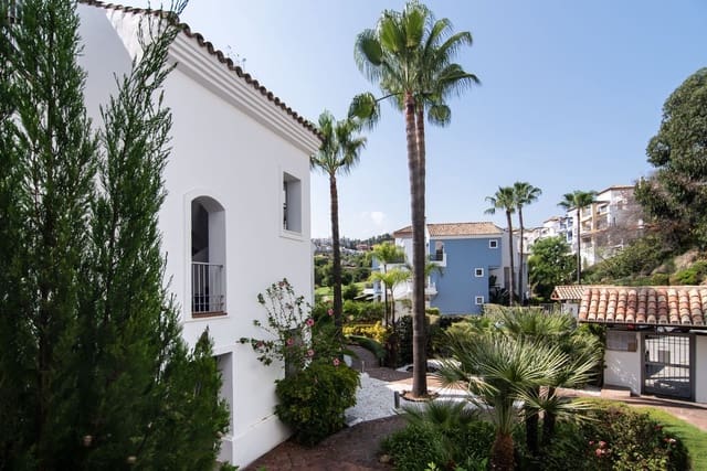 3 slaapkamer Penthouse te koop in Los Arqueros, Benahavís met zwembad garage - € 550.000 (Ref: 9329735)