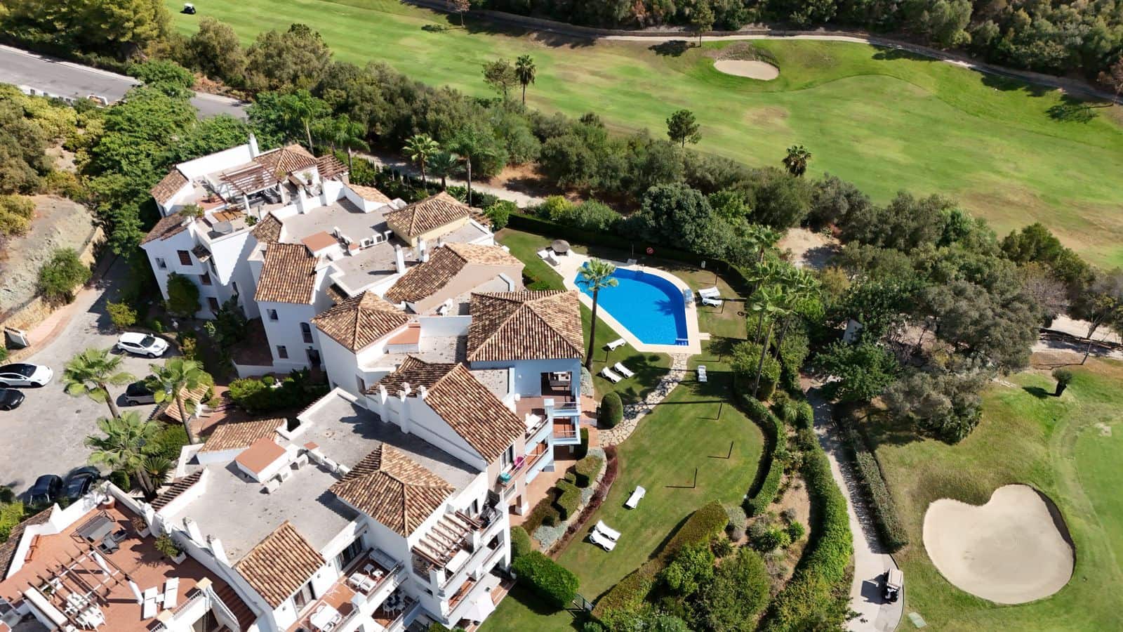 3 slaapkamer Penthouse te koop in Los Arqueros met zwembad garage - € 550.000 (Ref: 9329735)