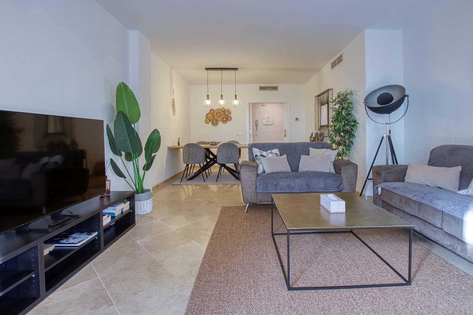 2 soveværelse Lejlighed til salg i Calahonda med swimmingpool garage - € 329.000 (Ref: 9329740)