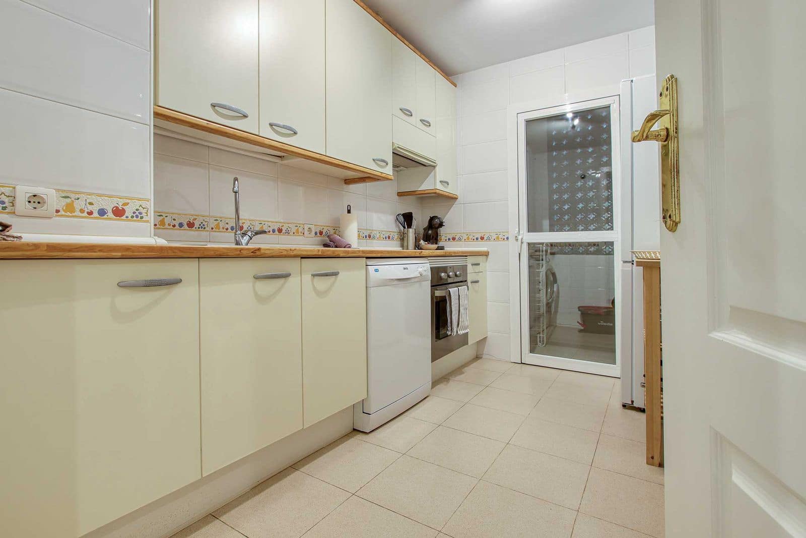 2 soveværelse Lejlighed til salg i Calahonda med swimmingpool garage - € 329.000 (Ref: 9329740)