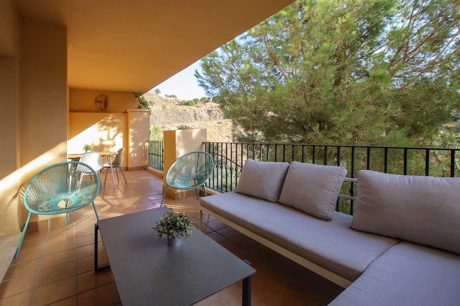 2 soveværelse Lejlighed til salg i Calahonda med swimmingpool garage - € 329.000 (Ref: 9329740)