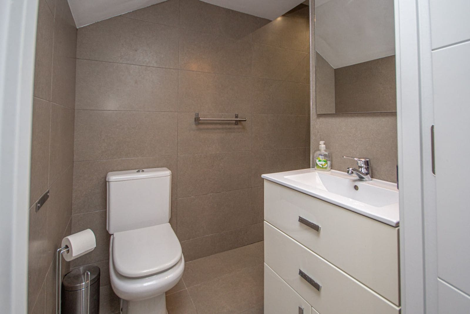 4 sypialnia Dom blizniak na sprzedaż w Riviera del Sol z basenem garażem - 579 000 € (Ref: 9343886)