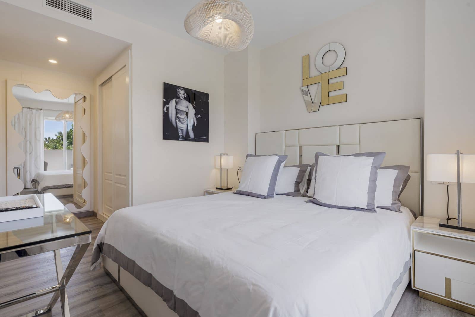 2 makuuhuone Huoneisto myytävänä paikassa La Cala de Mijas mukana uima-altaan 
autotalli - 499 000 € (Ref: 9347958)