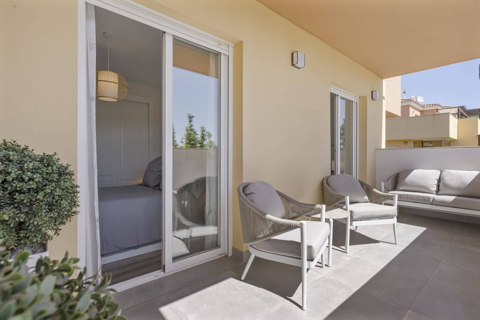 2 makuuhuone Huoneisto myytävänä paikassa La Cala de Mijas mukana uima-altaan 
autotalli - 499 000 € (Ref: 9347958)