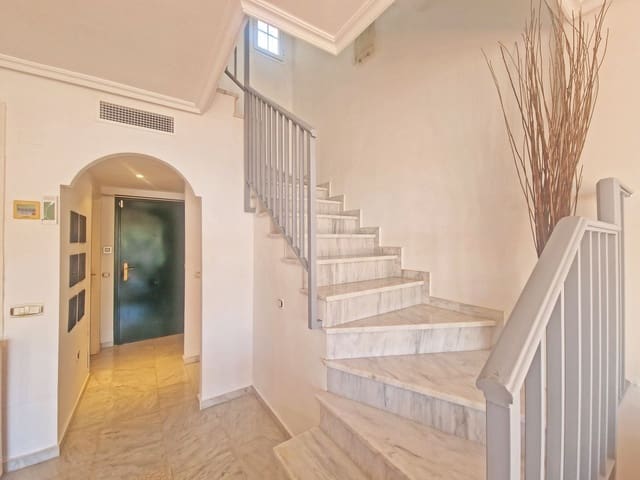 4 bedroom Semi-detached Villa for sale in Cabopino, Marbella with pool garage - € 595,000 (Ref: 9348511)