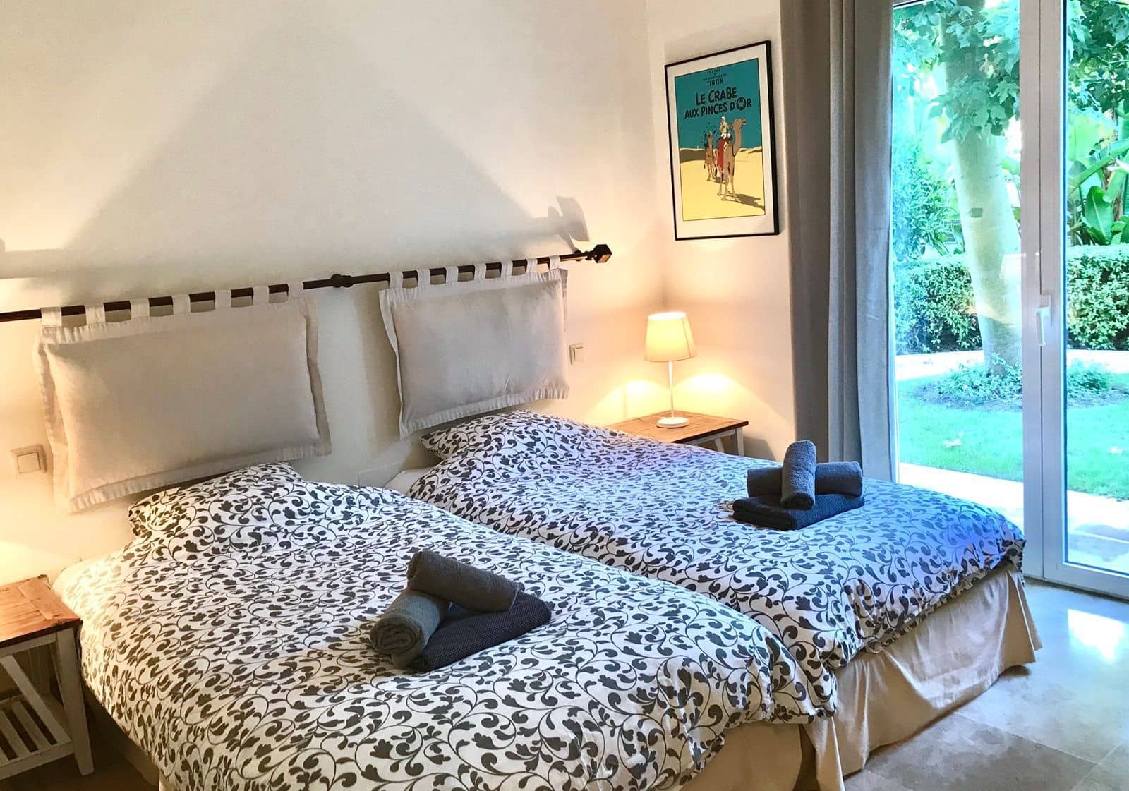 3 sypialnia Apartament na sprzedaż w Los Flamingos z basenem garażem - 1 050 000 € (Ref: 9352780)