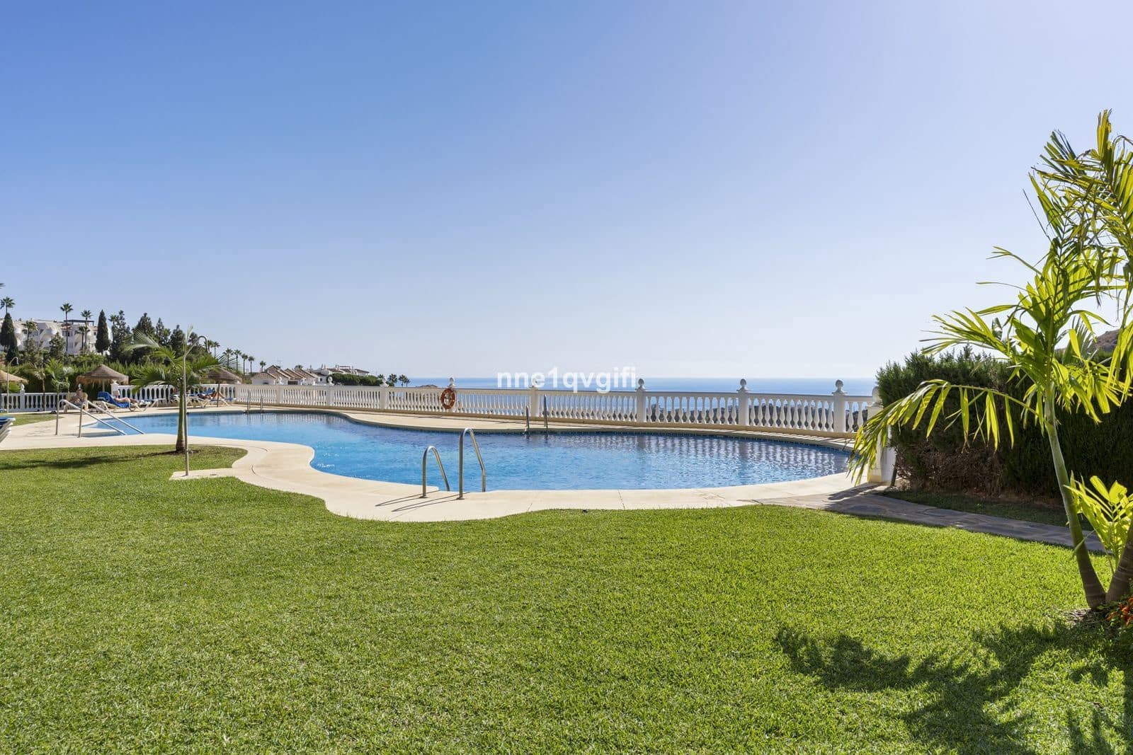 2 Zimmer Apartment zu verkaufen in Calahonda mit Pool Garage - 289.950 € (Ref: 9352781)