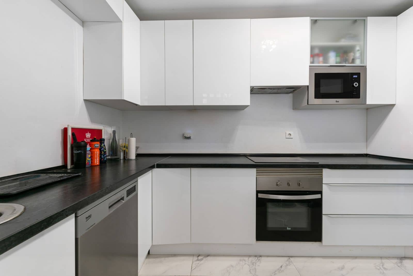 4 quarto Apartamento para venda em Nueva Andalucia com piscina garagem - 349 000 € (Ref: 9354197)