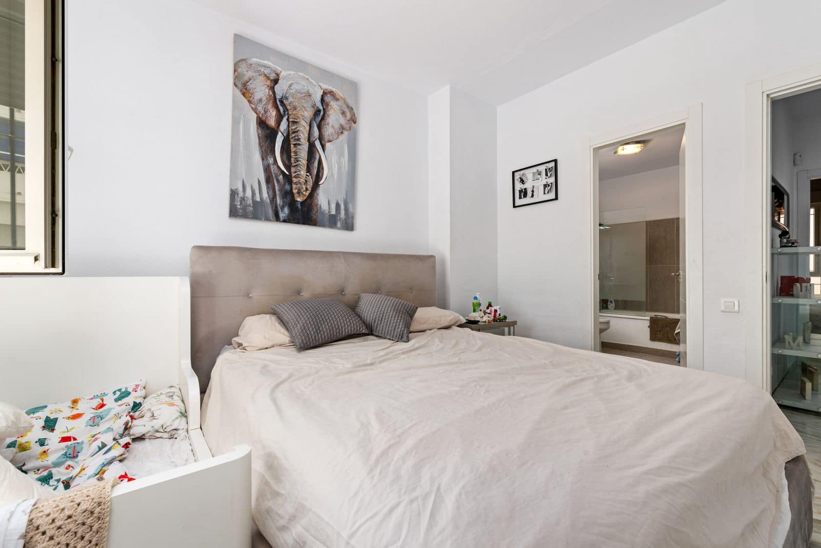 4 quarto Apartamento para venda em Nueva Andalucia com piscina garagem - 349 000 € (Ref: 9354197)