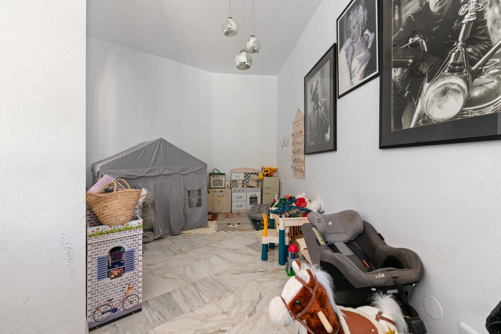 4 quarto Apartamento para venda em Nueva Andalucia com piscina garagem - 349 000 € (Ref: 9354197)