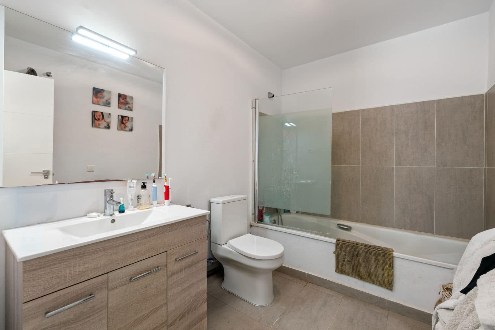 4 quarto Apartamento para venda em Nueva Andalucia com piscina garagem - 349 000 € (Ref: 9354197)