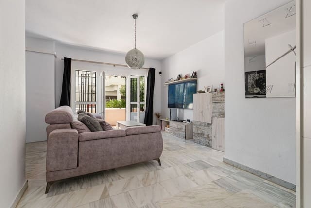 4 quarto Apartamento para venda em Nueva Andalucia, Marbella com piscina garagem - 349 000 € (Ref: 9354197)