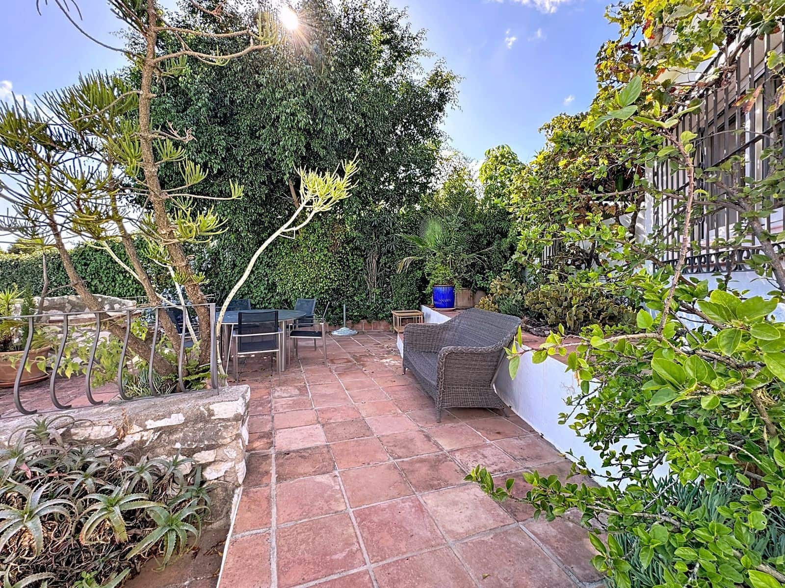 4 bedroom Villa for sale in Mijas with pool garage - € 975,000 (Ref: 9354205)