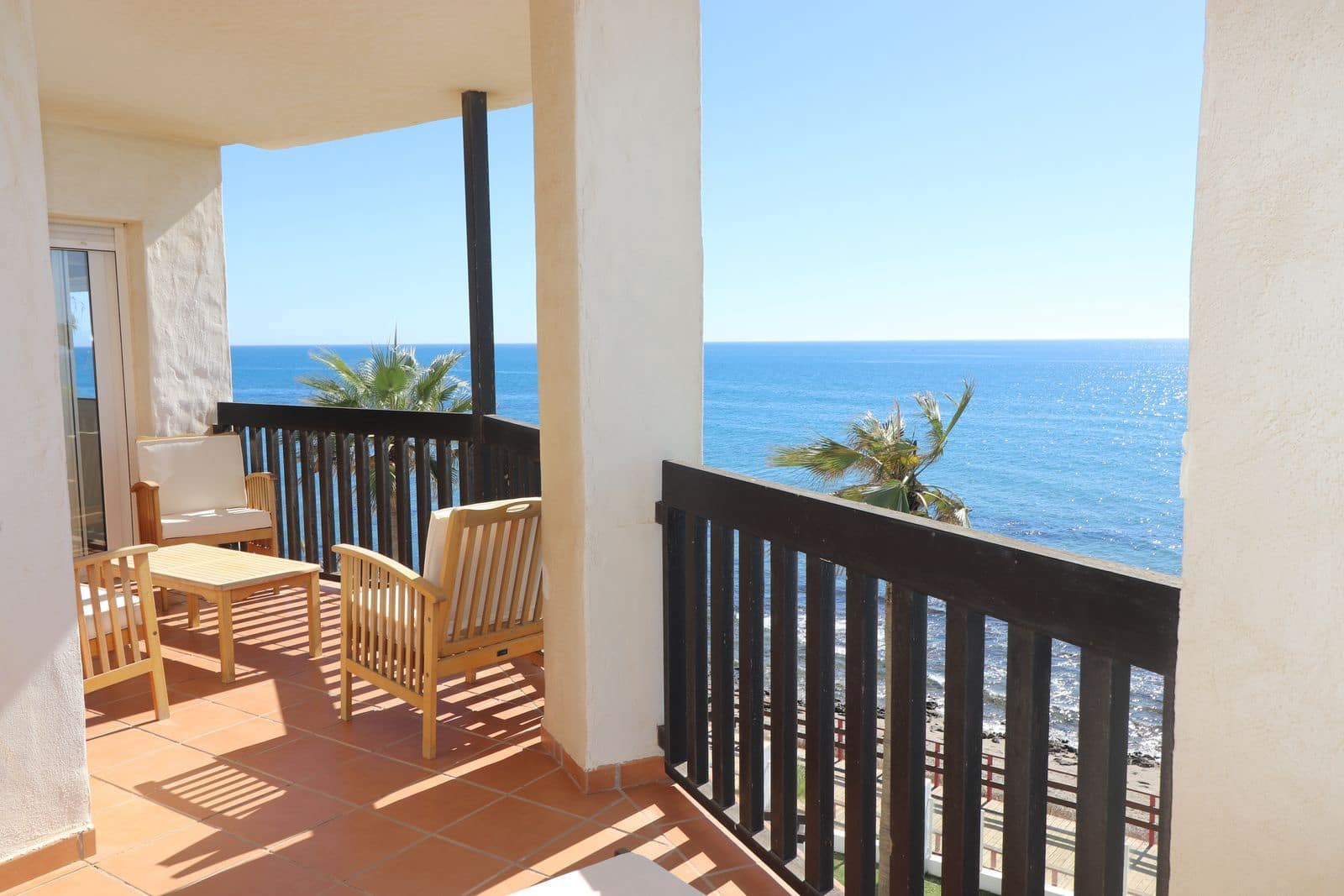 2 soverom Strandleiligheter til salgs i Calahonda med svømmebasseng garasje - € 730 000 (Ref: 9354494)