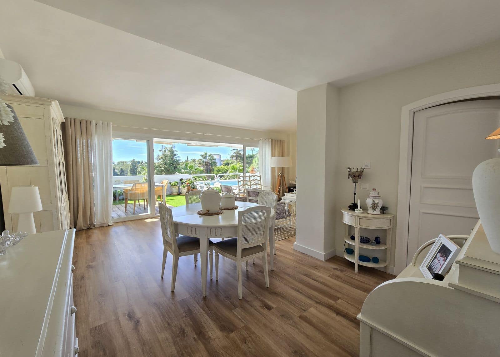 3 soverom Penthouse til salgs i Calahonda med svømmebasseng garasje - € 599 000 (Ref: 9373889)