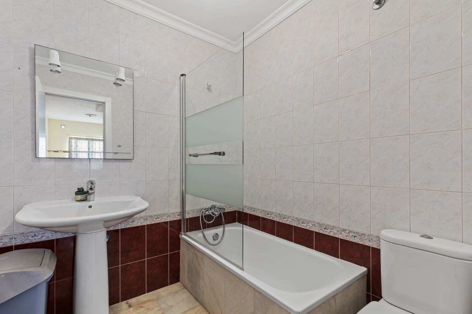 4 soverom Leilighet til salgs i Riviera del Sol med svømmebasseng garasje - € 529 000 (Ref: 9373890)