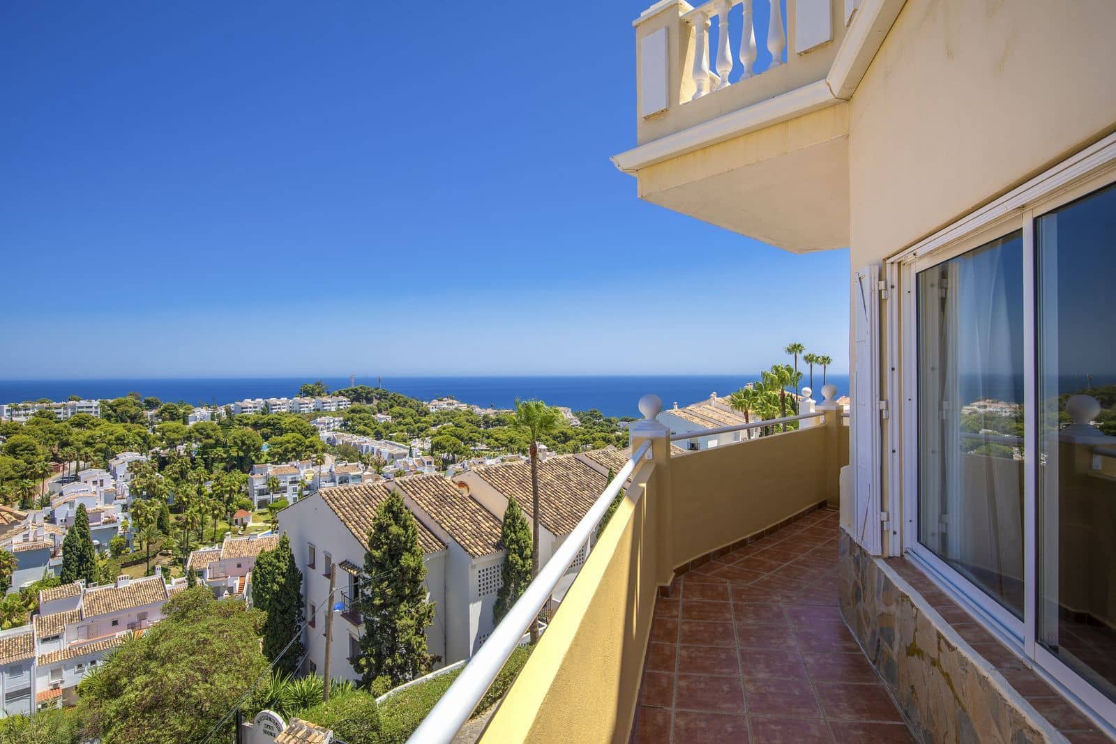 4 soverom Leilighet til salgs i Riviera del Sol med svømmebasseng garasje - € 529 000 (Ref: 9373890)