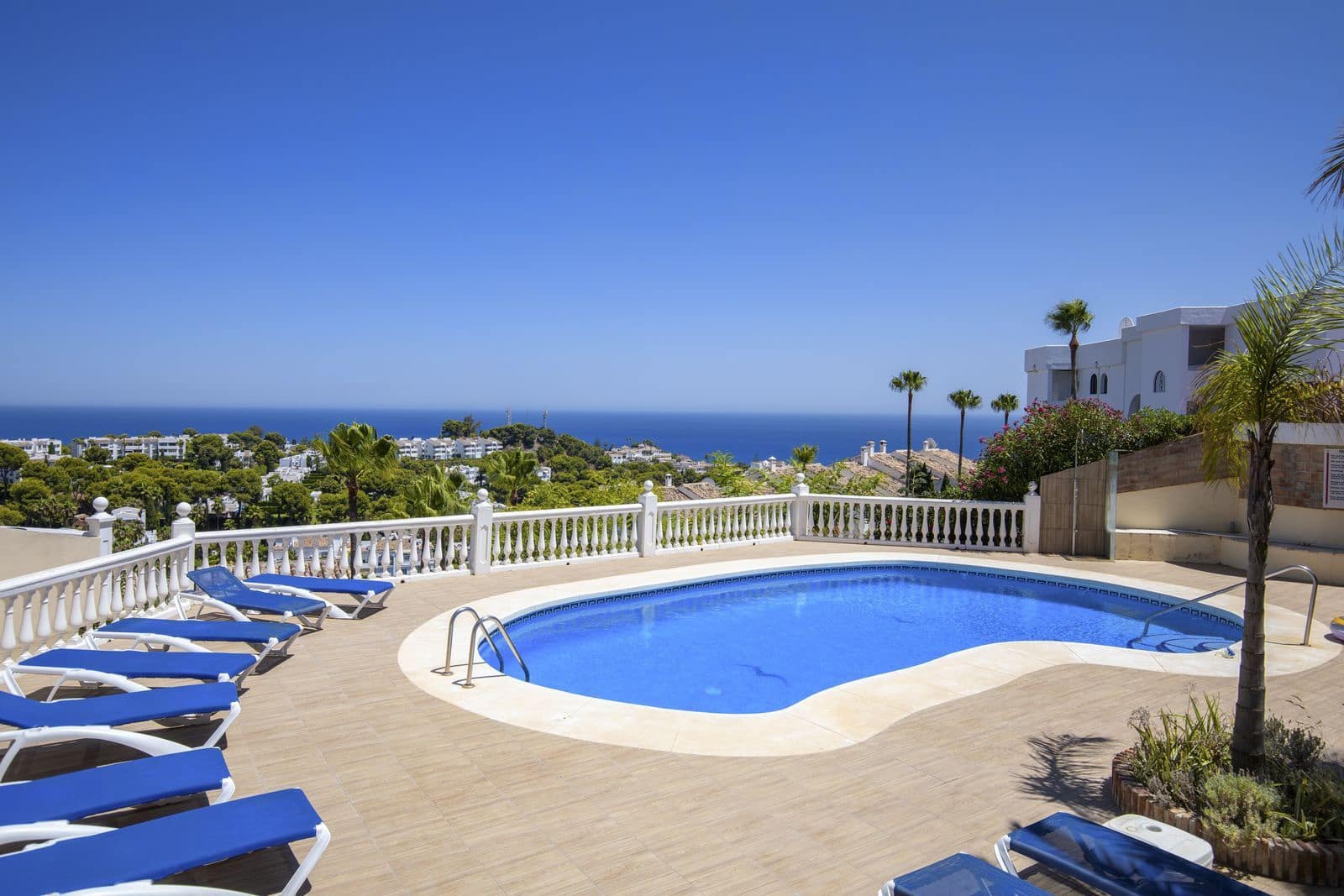 4 soverom Leilighet til salgs i Riviera del Sol med svømmebasseng garasje - € 529 000 (Ref: 9373890)