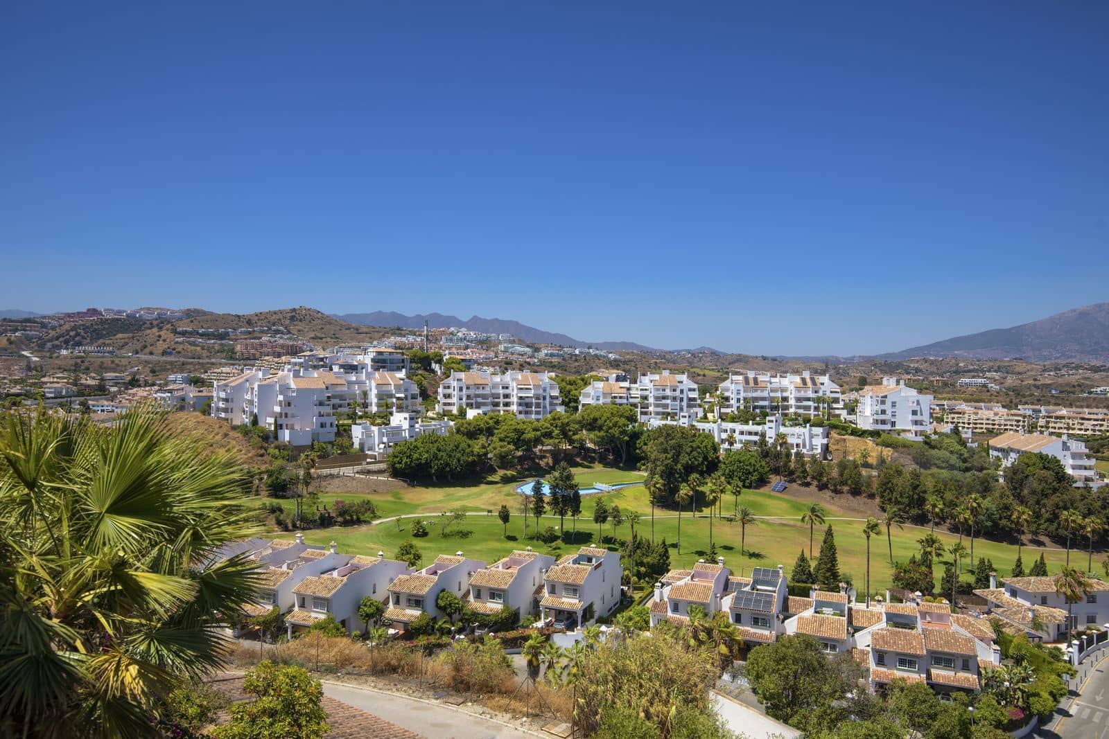 4 soverom Leilighet til salgs i Riviera del Sol med svømmebasseng garasje - € 529 000 (Ref: 9373890)