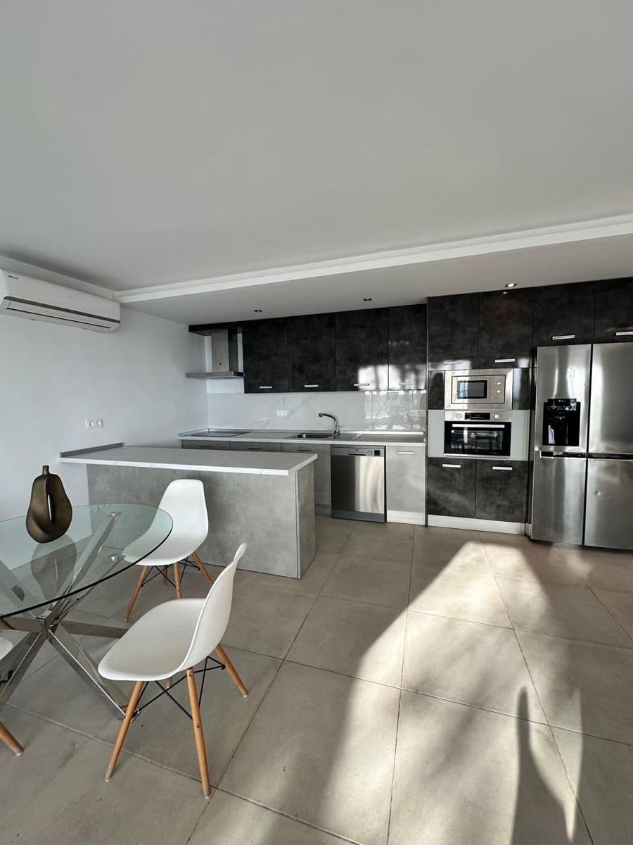 6 soverom Villa til salgs i El Chaparral med svømmebasseng garasje - € 1 350 000 (Ref: 9373892)