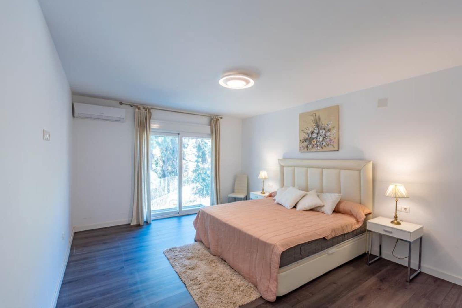 6 soverom Villa til salgs i El Chaparral med svømmebasseng garasje - € 1 350 000 (Ref: 9373892)