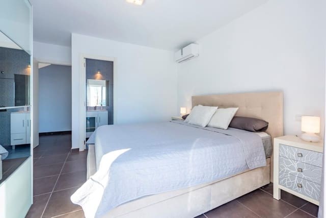 6 soverom Villa til salgs i El Chaparral, Mijas med svømmebasseng garasje - € 1 350 000 (Ref: 9373892)